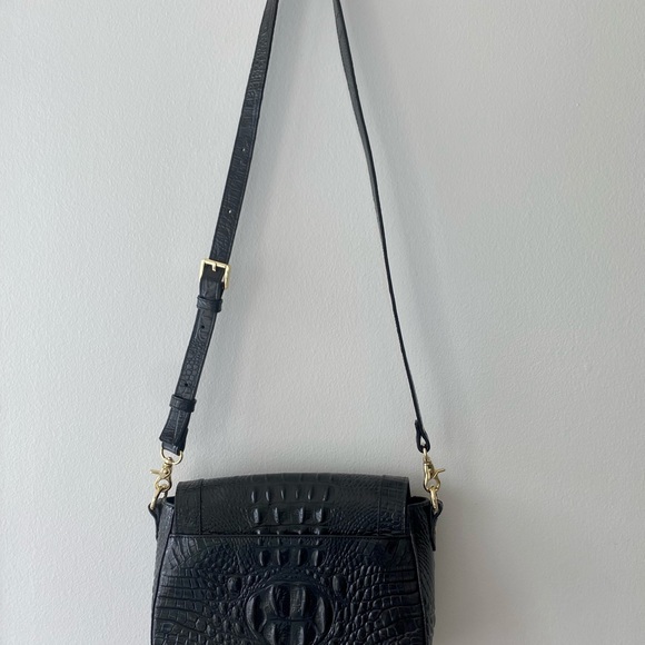 BrahminCrossbody W/ Matching Wallet- Black - Picture 5 of 6